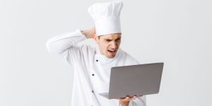 Rechter: privé WhatsApp blijft privé, ook op werk